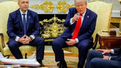 Donald trump polonyalı bir gazeteciden rahatsız edici bir soru aldı. "yeni bir iş bulmanın daha iyi olacağını düşünüyorum". 2 Donald trump polonyali bir gazeteciden rahatsiz edici bir soru aldi yeni bir is bulmanin daha iyi olacagini dusunuyorum 8876