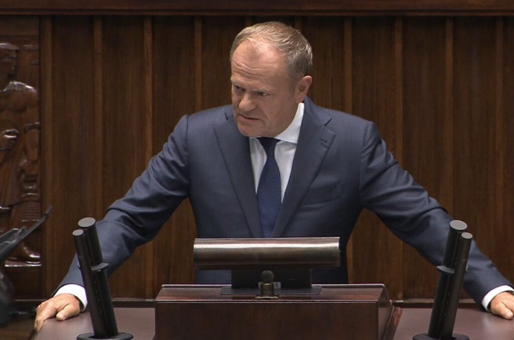 donald tusk rus insansiz hava araci olayinin ayrintilari hakkinda operasyon butun gece surdu 10208