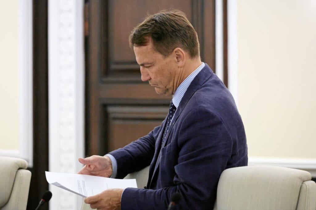 drone saldirisindan sonra geri donus sikorski her seyi degistirebilecek bir operasyondan bahsediyor 11679