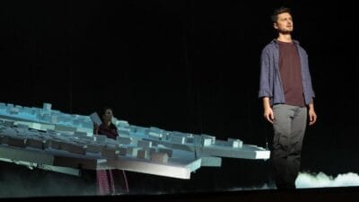 Dunyanin en iyi sehri buyuk tiyatro da yeniden yankilaniyor 13084