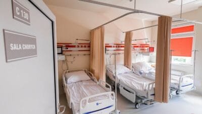 Elbląg. 88 yaşındaki kadın öldü, kocası hala hastanede. Sağlık müfettişliği ölüm nedeninden şüpheleniyor 3 Elbl g 88 yasindaki kadin oldu kocasi hala hastanede saglik mufettisligi olum nedeninden supheleniyor 10046