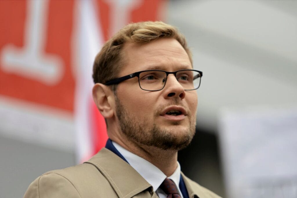 eski adalet bakan yardimcisi savciliga cagrildi pegasus un satin alinmasiyla ilgili 14171