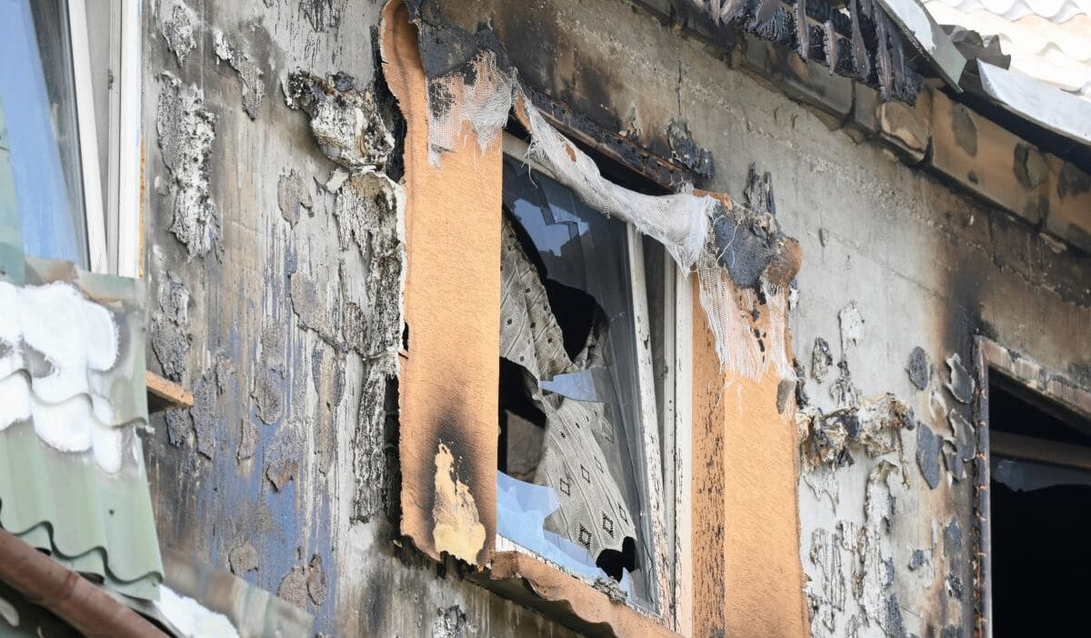 Eski karısına ve oğluna kızmak istedi. Daireyi havaya uçurdu. Suçlamalar var. 1 Eski karisina ve ogluna kizmak istedi daireyi havaya ucurdu suclamalar var 8978