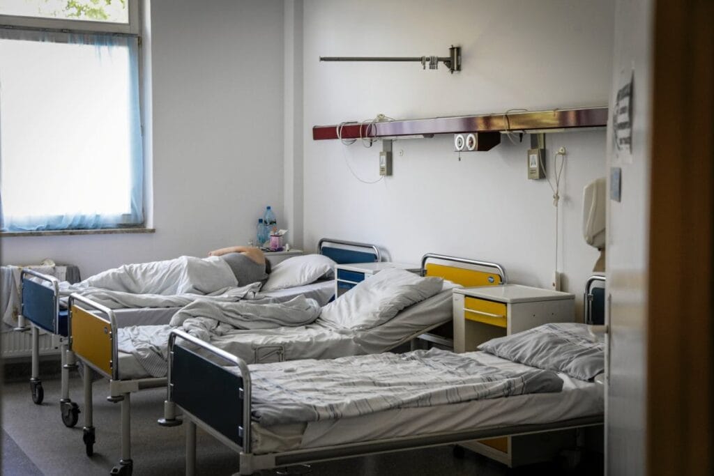 et yiyen bakteri kurbanlarinin sayisi artiyor vaka sayisi surekli ve istikrarli bir sekilde artmaktadir 8368