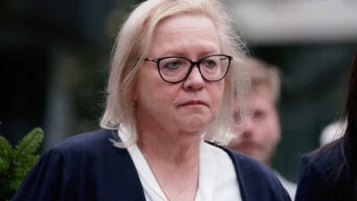 Eyalet mahkemesi'nde arbede. Manowska öfkelendi. "geleneklerin vahşeti". 3 Eyalet mahkemesi nde arbede manowska ofkelendi geleneklerin vahseti 9089