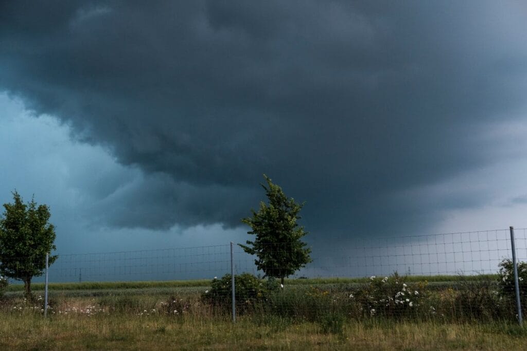 firtina nerede bu bolgeler elementler tarafindan vurulacaktir imgw uyariyor 8705