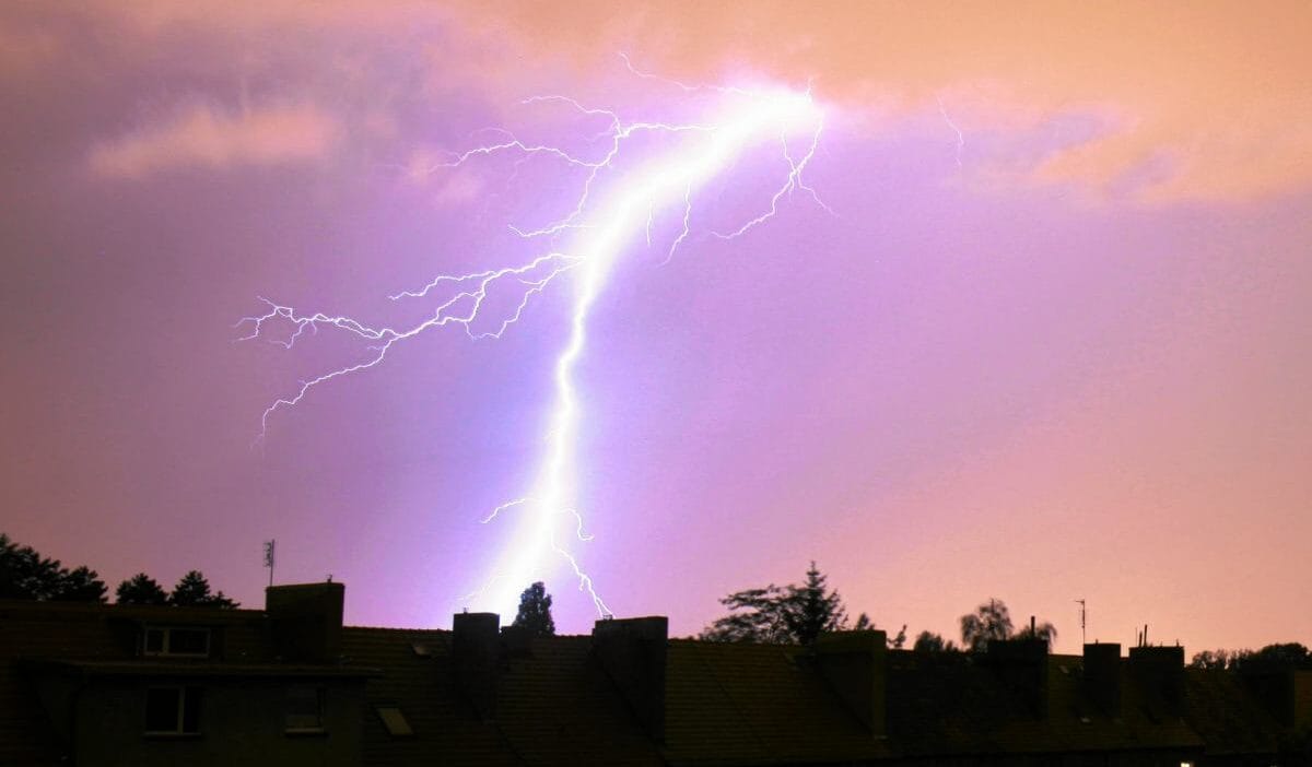 Fırtına nerede? Polonya üzerinde süper fırtınalar görülecek. Imgw uyarıyor 1 Firtina nerede polonya uzerinde super firtinalar gorulecek imgw uyariyor 9191