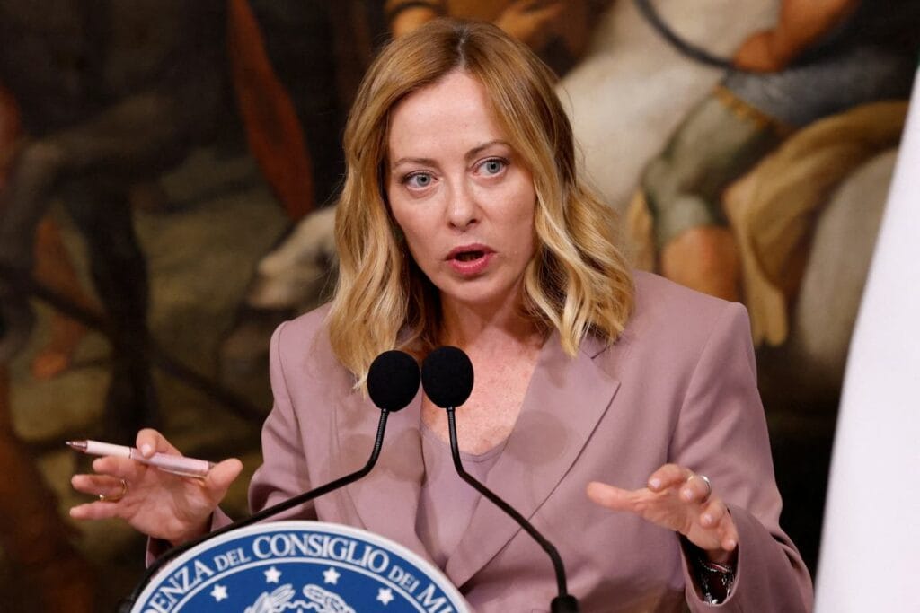 gazze yardim filosu saldiriya ugradi meloni i srail e savas ilan etmeli miyiz 13018