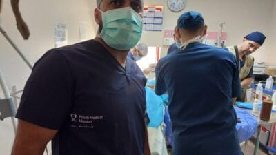 Gazzeli doktor: meslektaşlarımız çok aç oldukları için ameliyatları durduruyor. "her şeye ihtiyacımız var". 4 Gazzeli doktor meslektaslarimiz cok ac olduklari icin ameliyatlari durduruyor her seye ihtiyacimiz var 10662