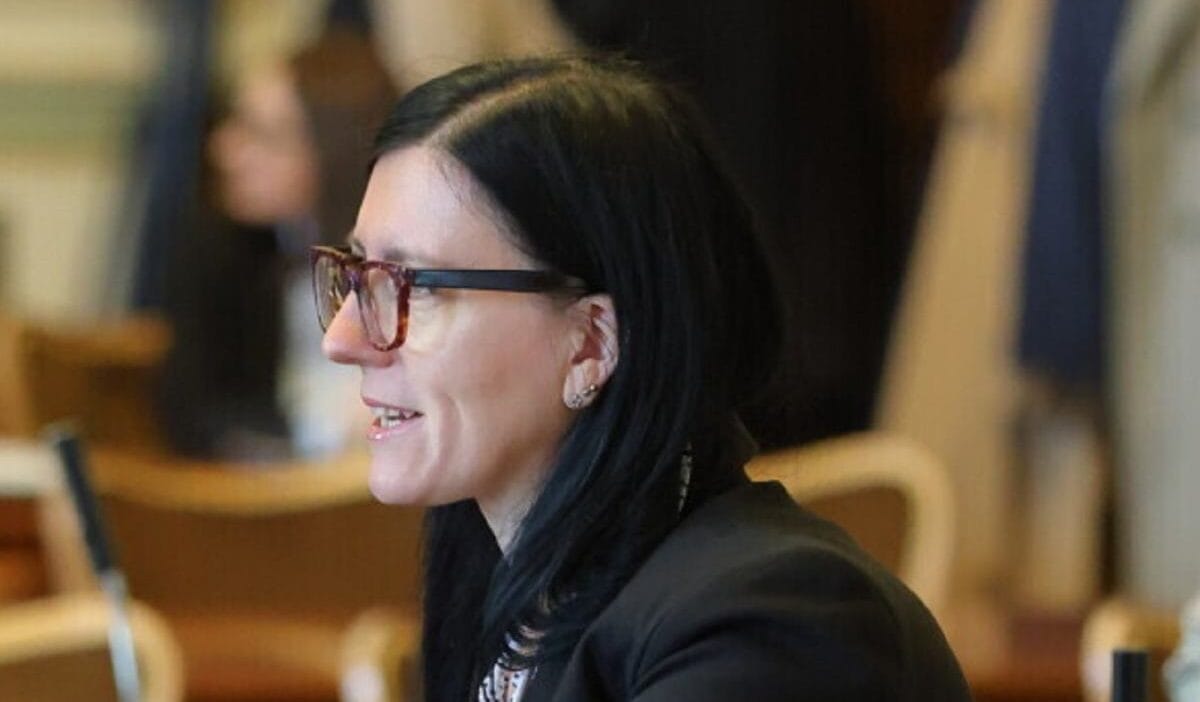 Gdansk ta ko meclis uyesinin karistigi skandal k a ulkene geri donmelisin 11052