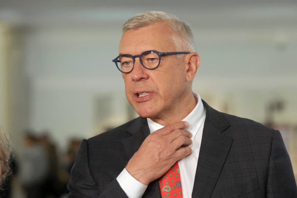 giertych savciliga bir ihbarda bulunuyorum ziobra nin aciklamasi hakkinda 13829