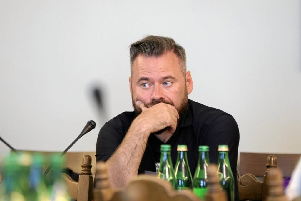 grup mahkemede stanowski ye karsi kazandi populer bir kayit hakkinda 9293