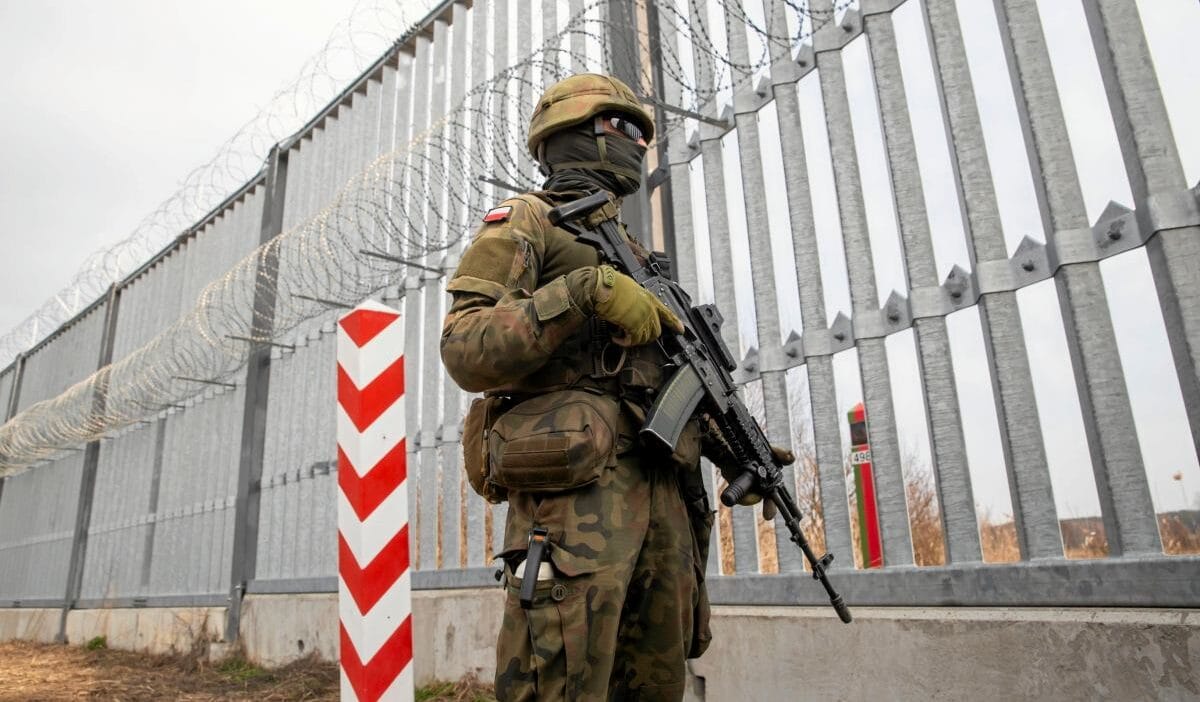 Hajn wka li besli nin davasinda karar verildi savcilik onlari gocmen kacakciligi yapmakla sucladi 9737