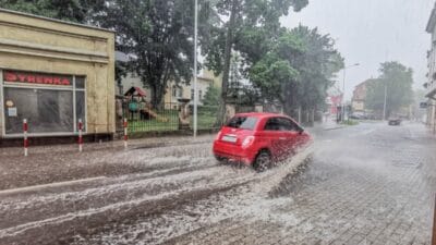 Hava koşullarında tehlikeli değişim. Imgw çeşitli bölgelerde yaşayanları uyardı 4 Hava kosullarinda tehlikeli degisim imgw cesitli bolgelerde yasayanlari uyardi 11325