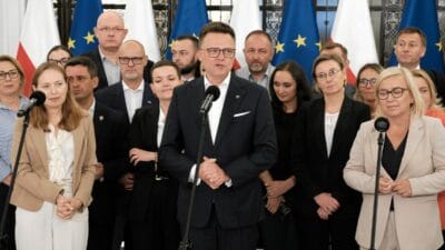 Holownia'nın sonu, isim değişimi başlıyor. "muhtemelen ileride kan dökülecek". 4 Holownia nin sonu isim degisimi basliyor muhtemelen ileride kan dokulecek 13979