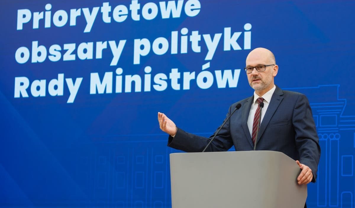 Hukumet onceliklerini belirlemistir i ste dort sutun 12006