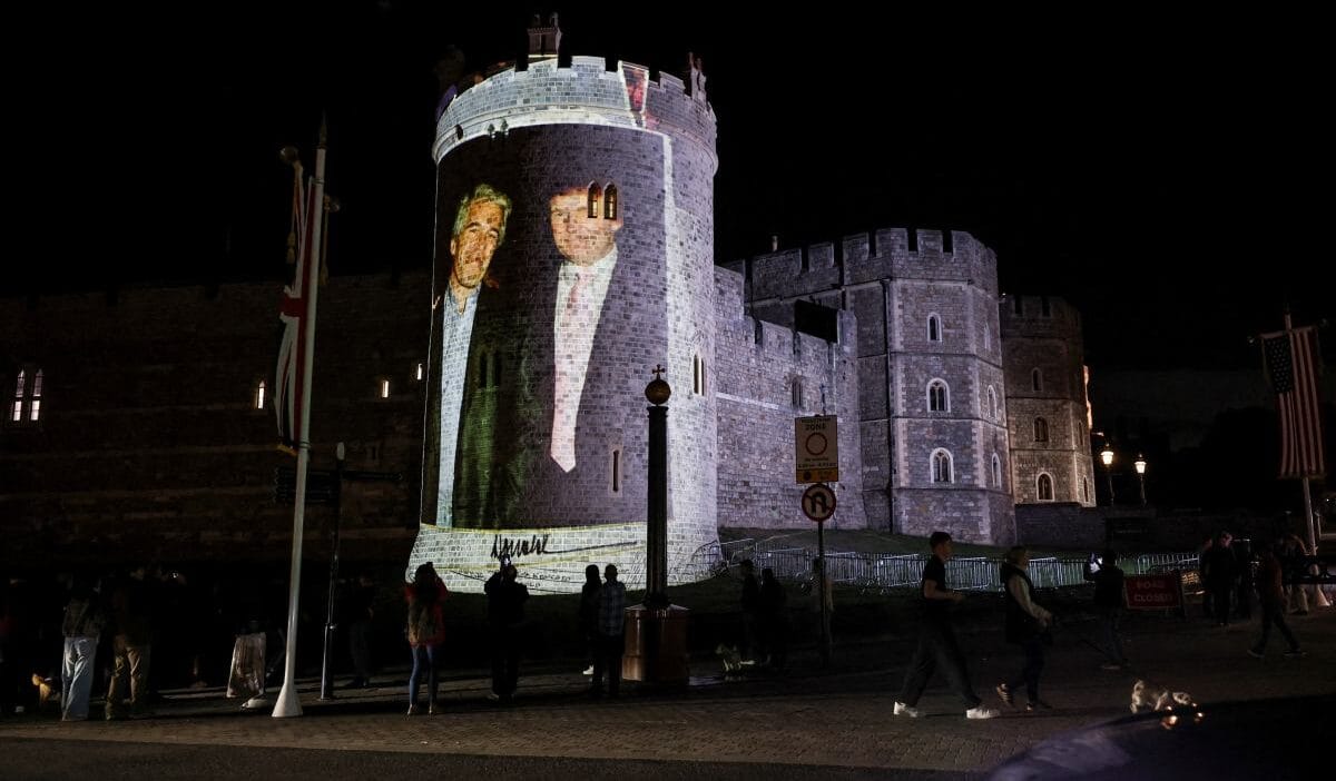 I ngiltere de trump i boyle karsiladilar polis tarafindan tutuklandilar 11640