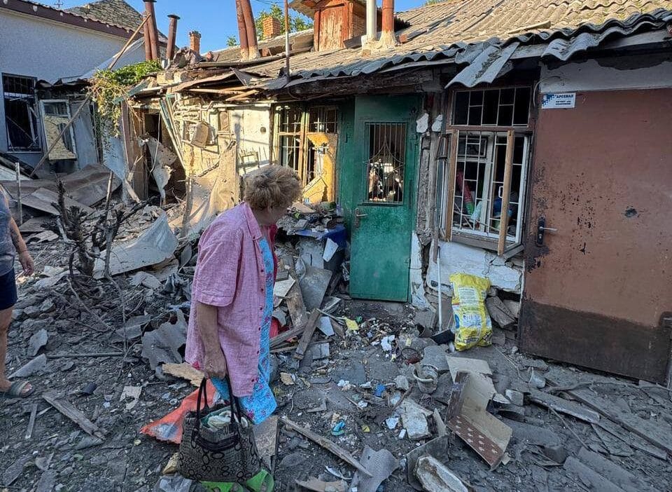 I nsani yardim ates altinda kherson yeni bir insansiz hava araci savasinda bu terordur 11736