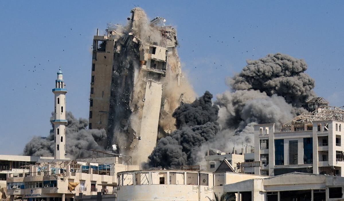 I srail gazze ye bir saldiri baslatti tanklar sehre girdi 11316