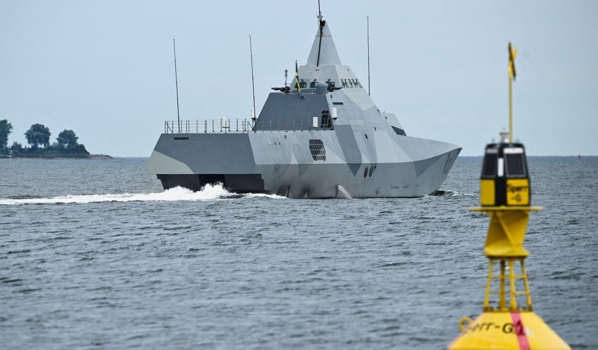 I svec savasa mi hazirlaniyor okul cocuklari ulkeyi savunmak icin egitilecek 8362