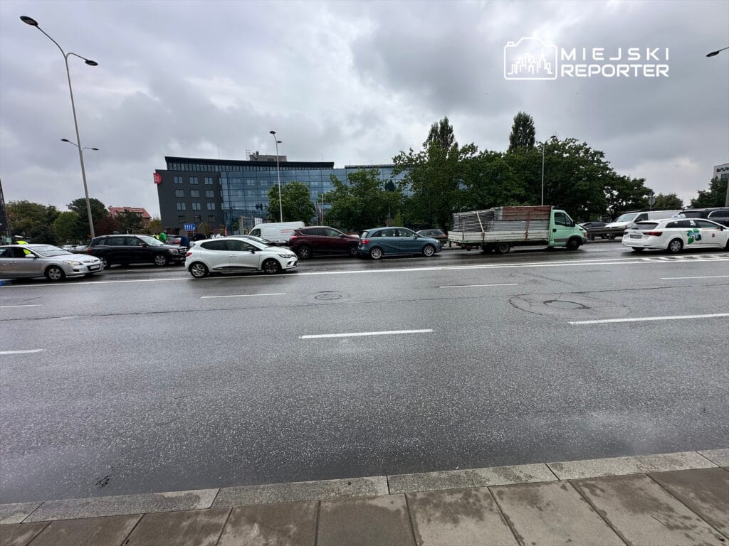 jerozolimskie caddesi nde karambol 6 arac carpisti 8843