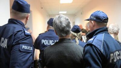 Karar kesinleşmiştir. Curia'nın kızlara verdiği zarar için ödeyeceği miktar bu kadar 4 Karar kesinlesmistir curia nin kizlara verdigi zarar icin odeyecegi miktar bu kadar 10118