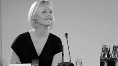 Katarzyna stoparczyk hayatini kaybetti gazeteci taninmis kisiler tarafindan ugurlandi aglayacagim tum benligimle 9350