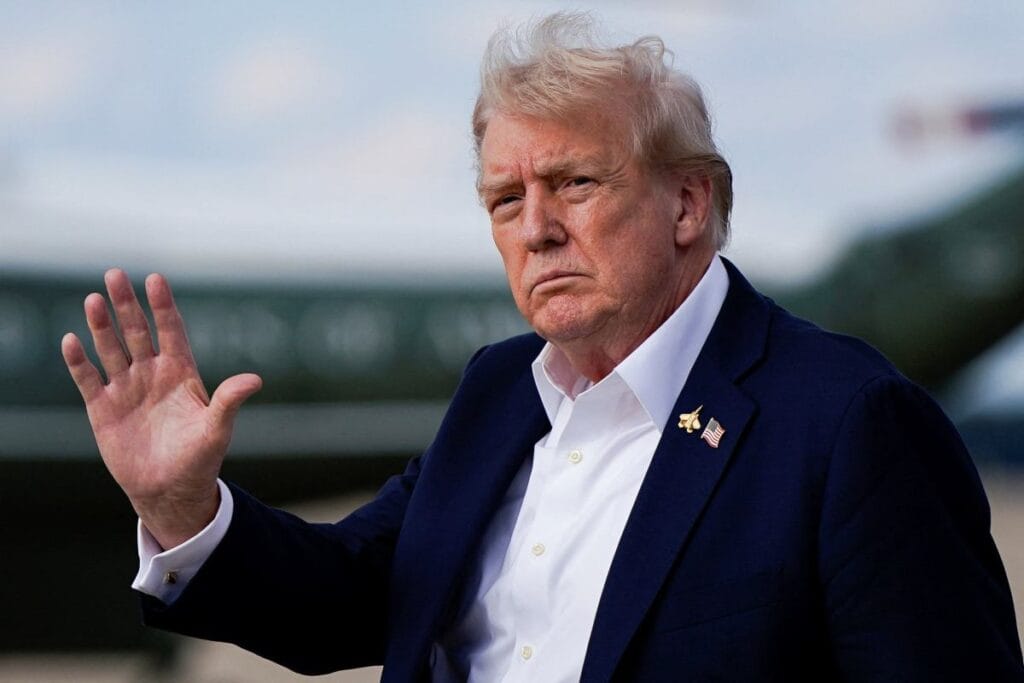 kendimi acikca ifade ettim vali trump a karsi cikiyor bu ise orduyu cehenneme gondermek istiyor 13649