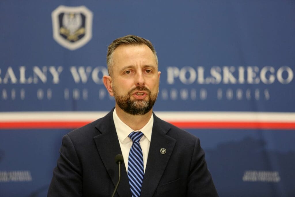 kosiniak kamysz rus insansiz hava araclariyla ilgili olarak pentagon baskaniyla konustu i ste duyduklari 10821