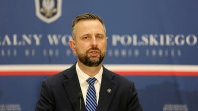 Kosiniak kamysz rus insansiz hava araclariyla ilgili olarak pentagon baskaniyla konustu i ste duyduklari 10821