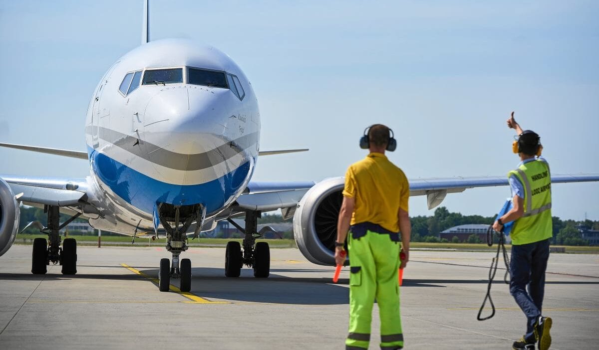 Kraków havalimanı'nda olay. Uçak pistten çıktı. "uçuşlar askıya alındı". 1 Krak w havalimani nda olay ucak pistten cikti ucuslar askiya alindi 11079