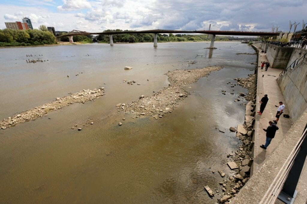 krzysztof dyminski nin kaybolusu babasi vistula da gizemli bir nesne buldu 9905