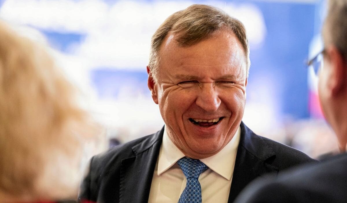 Kurski'nin yeni görevi ve daha yüksek maaşı. Hukuk ve adalet politikacıları öfkelendi. "nier�b milyonlar kazanıyor". 1 Kurski nin yeni gorevi ve daha yuksek maasi hukuk ve adalet politikacilari ofkelendi nier b milyonlar kazaniyor 9329