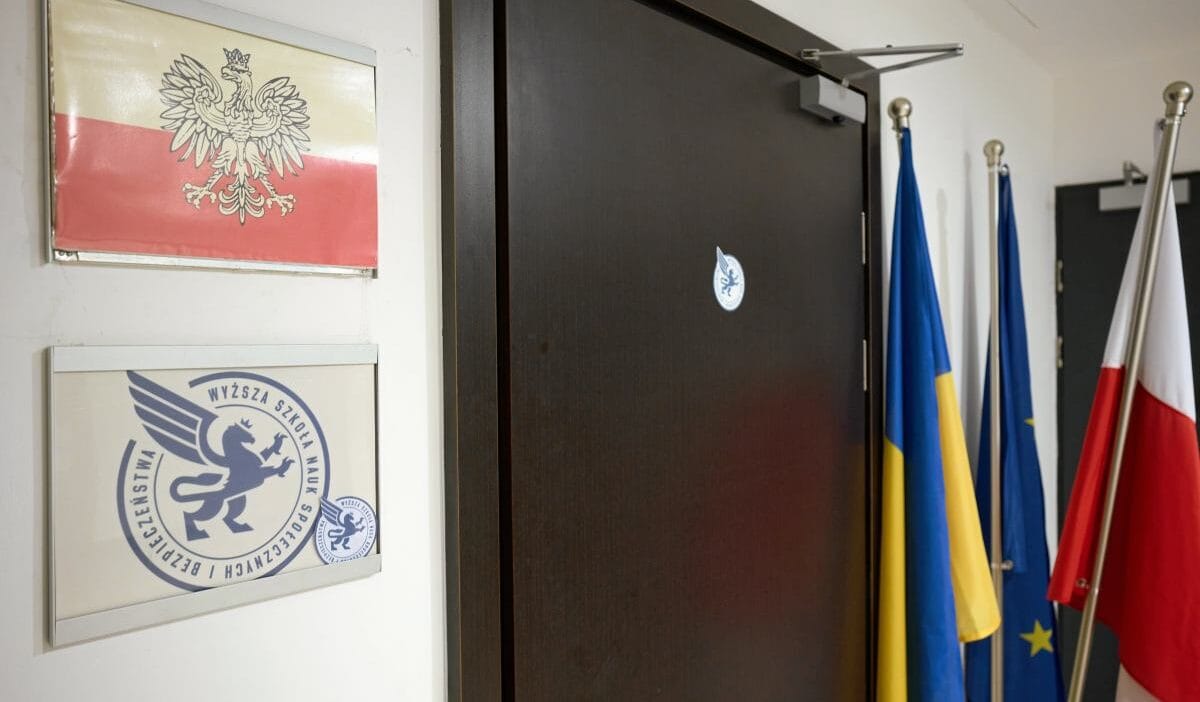 L dz universitesi yabancilar icin hayali diploma fabrikasi arka planda rusya ile baglantilar 8198