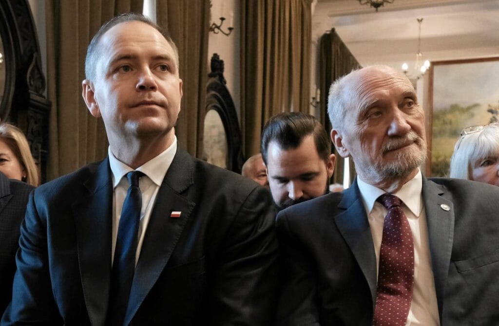 medya nawrocki cok gizli belgeyi aciklayacak onceki baskanlar bunu yapmayi reddetmisti 8226