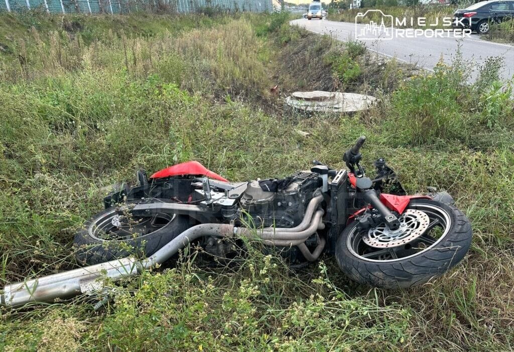 Motosiklet surucusu wawer de hayata donduruldu kazadan sonra sayac 260 km s de durdu 8909