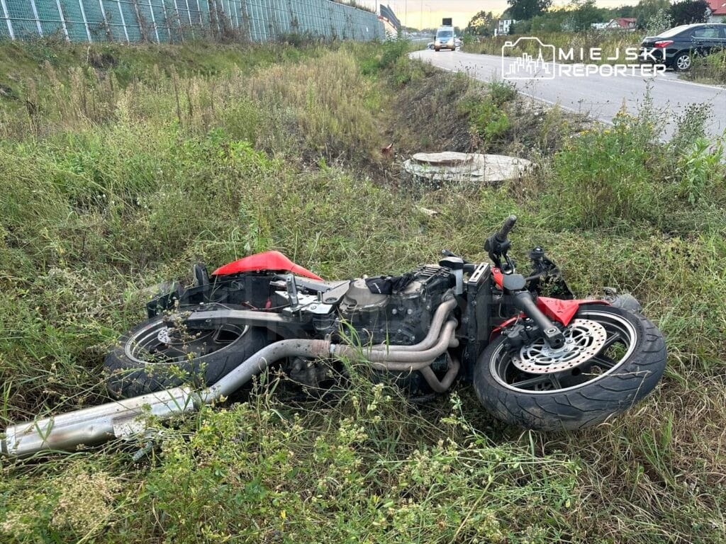motosiklet surucusu wawer de hayata donduruldu kazadan sonra sayac 260 km s de durdu 8909