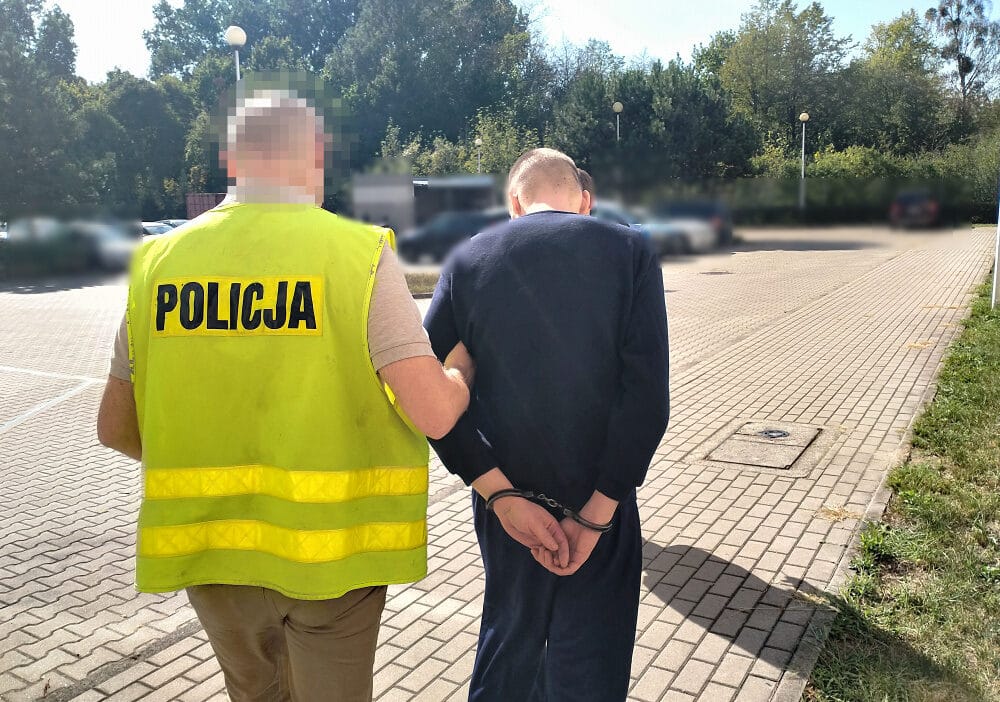 Mutfak havaniyla adama saldirdi ve saatini caldi mahkeme gecici olarak tutukladi 13808