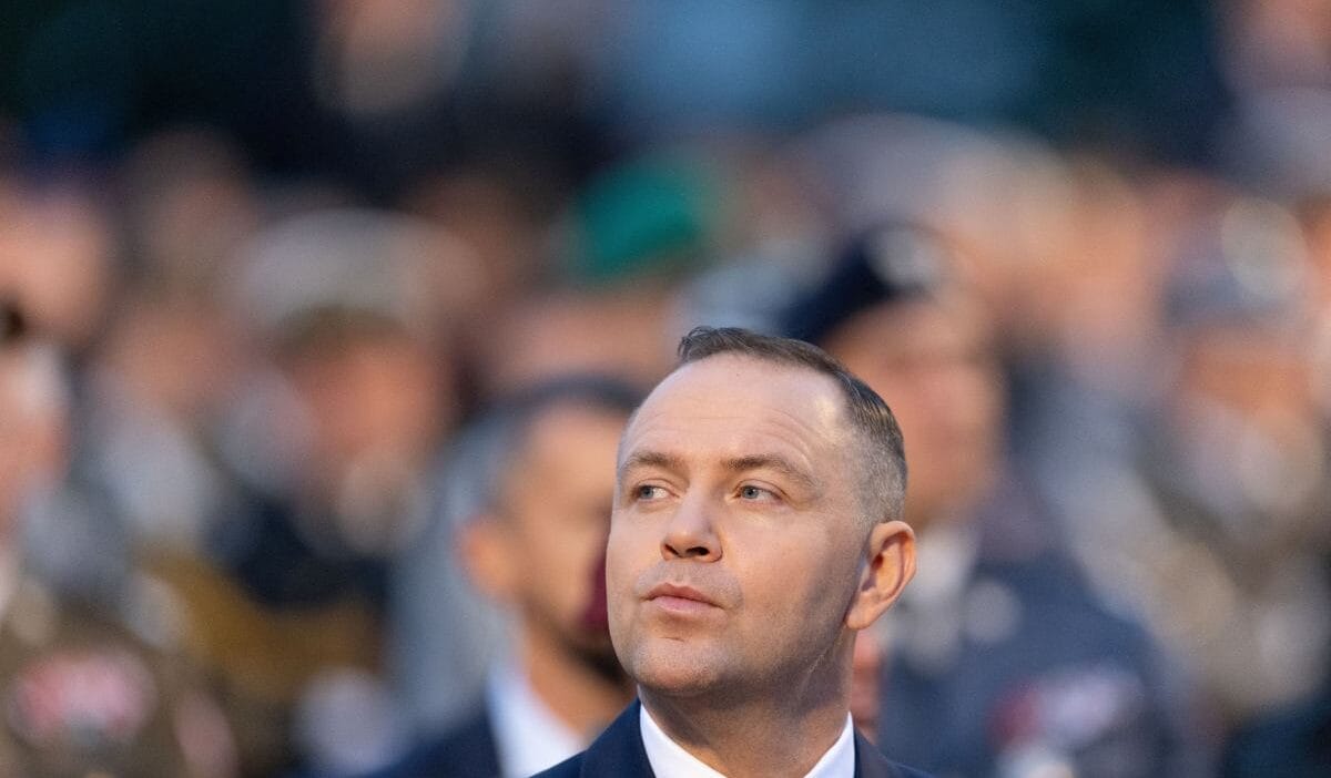 Nawrocki geleneklerden vaz mi gecti basbakanlik yalanliyor disisleri bakanligi biz bir davet almadik 8552