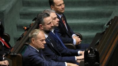 Ogb baskani tusk kendini cok yipratti ko nun bir halk mesihine ihtiyaci var ve sikorski saraya sahip 13240