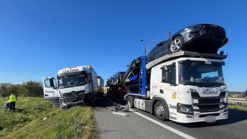 olesnica da s8 uzerindeki kazanin trajik bilancosu dorduncu kisi oldu 13934