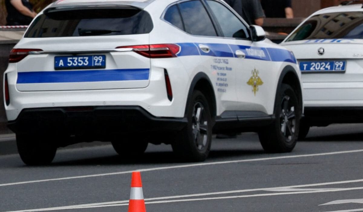 Polonya sınırı yakınlarında başsız bir ceset. Bir şirketin başkanı. 1 Polonya siniri yakinlarinda bassiz bir ceset bir sirketin baskani 9830