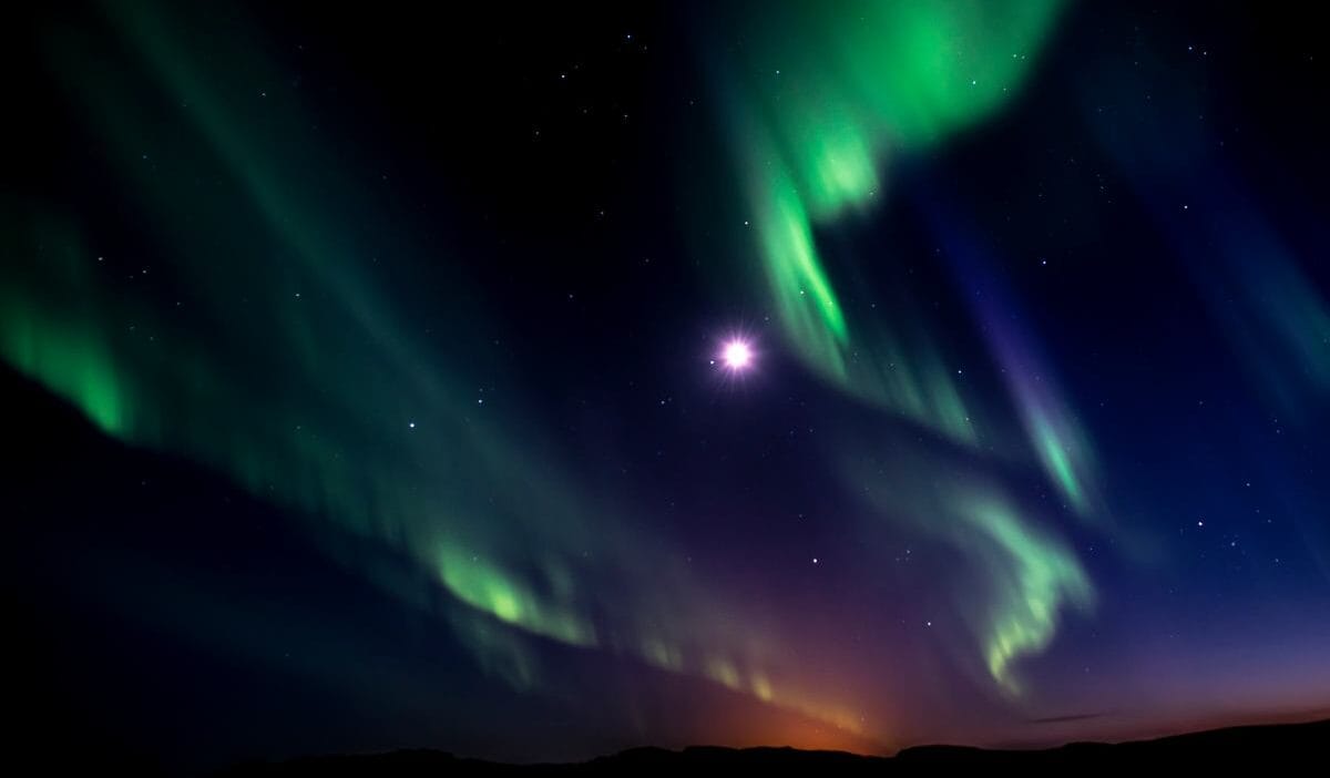 Polonya üzerinde kutup ışıkları. Kim görebilecek? "tahminler tutarlı". 1 Polonya uzerinde kutup isiklari kim gorebilecek tahminler tutarli 8343