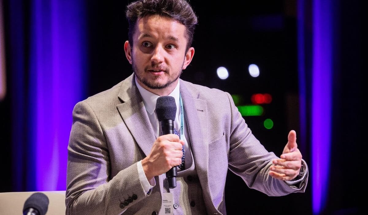 Polonyalı gazeteci abd'ye davet edildi. Sağcı blog yazarı müstakbel büyükelçiyi uyardı 1 Polonyali gazeteci abd ye davet edildi sagci blog yazari mustakbel buyukelciyi uyardi 12472