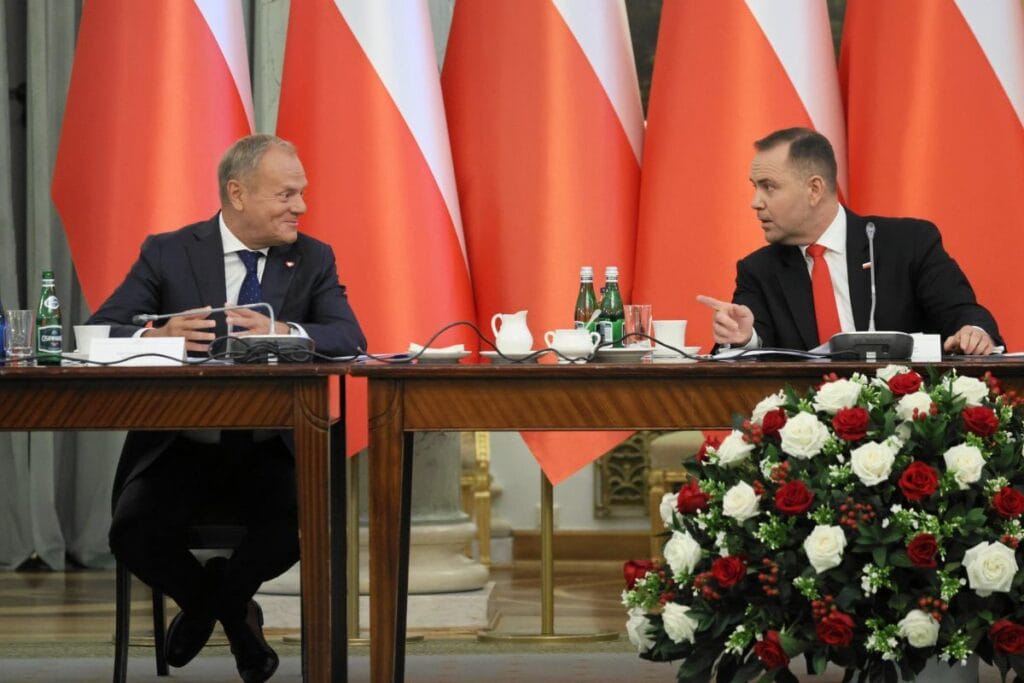 polonyalilar en etkili siyasetciyi secti siralamanin en ustundeki en buyuk rakipler 8555