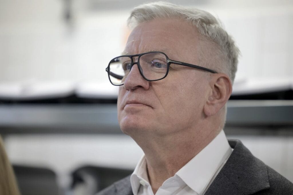 poznan belediye baskani i srail den nufusun nasil korunacagini ogrenmek istiyor birlikte utanc ve rezalet 10833