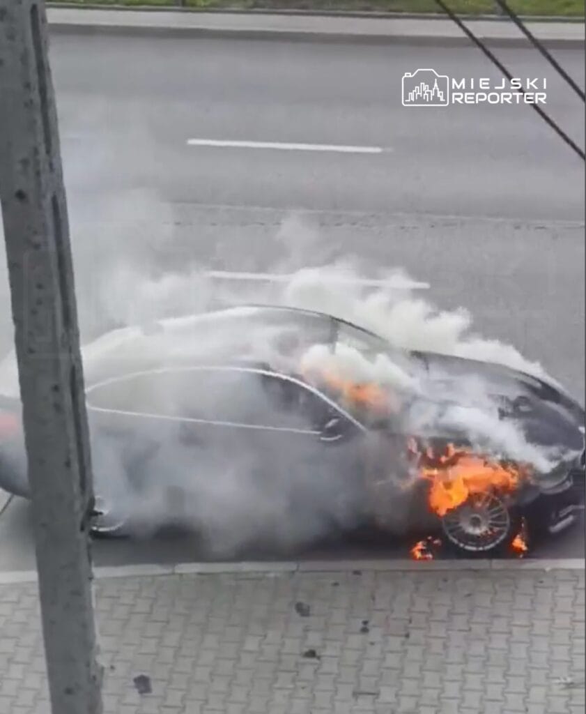 praga guney de bmw yangini i tfaiye ekipleri olay yerinde calisiyor 11406