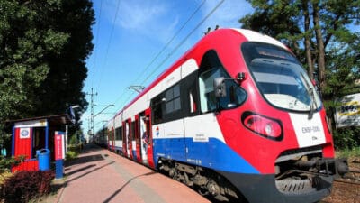 R dmie cie ve komorowo arasinda wkd icin ozel zaman cizelgesi trenler tek bir hat uzerinde seyahat edecek 12078