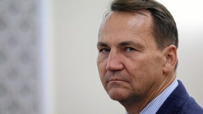 Radoslaw sikorski'nin yolu. İltica, portföyler ve afganistan 2 Radoslaw sikorski nin yolu i ltica portfoyler ve afganistan 11328