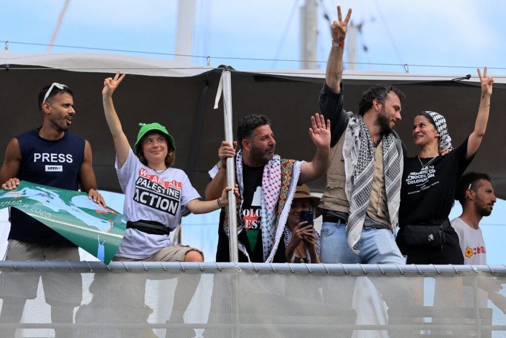 rekor kiran gazze yardim filosu yola cikti greta thunberg eyleme katildi 8186